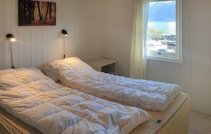 2 bedrooms, free WiFi - 2 bedroom cozy home in Vallavik (Vallavik)