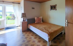 1 bedroom, travel crib, free WiFi, bed sheets