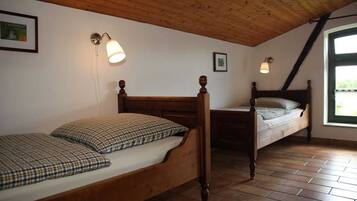 2 bedrooms, travel crib, WiFi, bed sheets