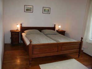 2 habitaciones, cuna de viaje, wifi y ropa de cama 