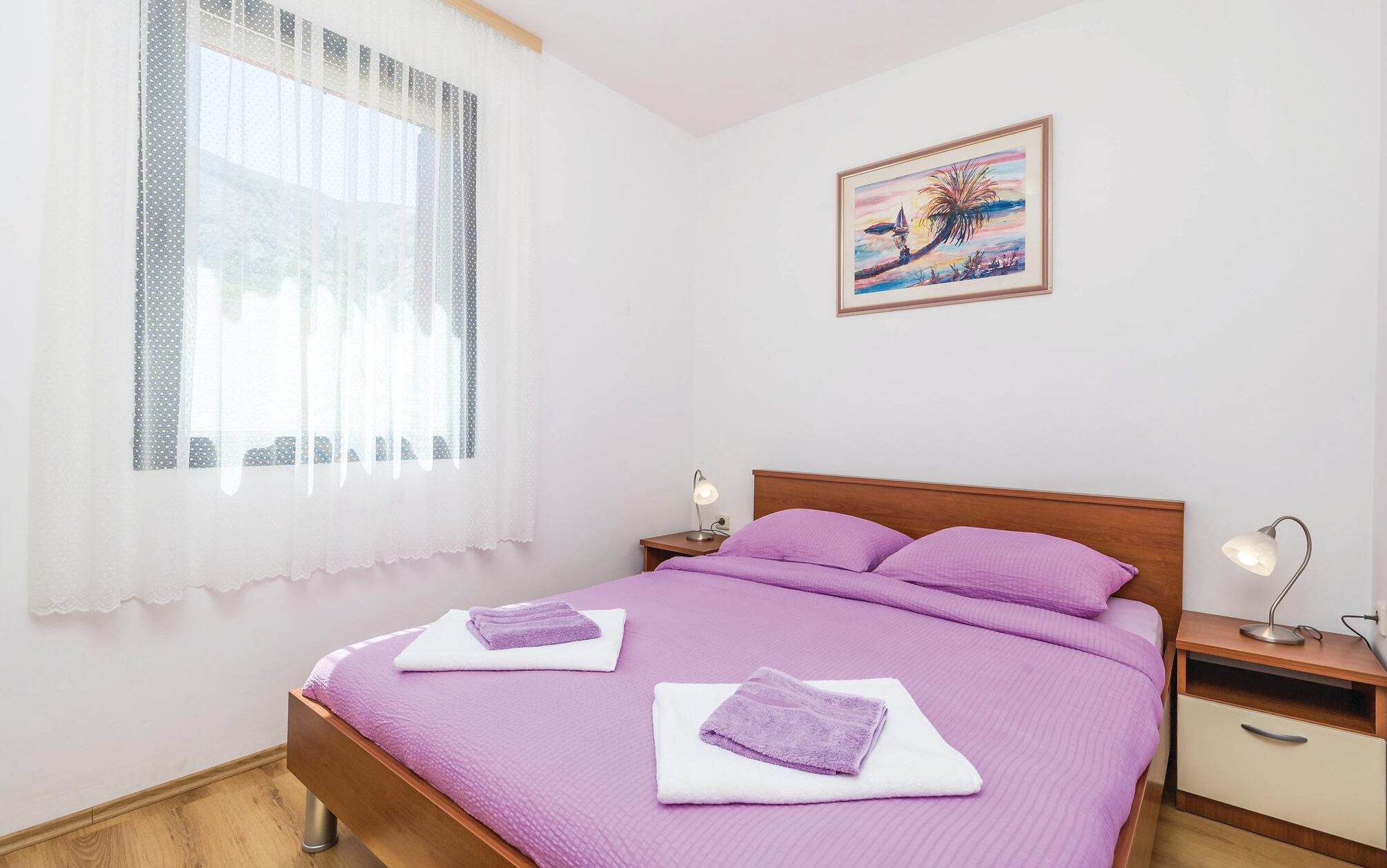 2 bedrooms, in-room safe, WiFi (free)