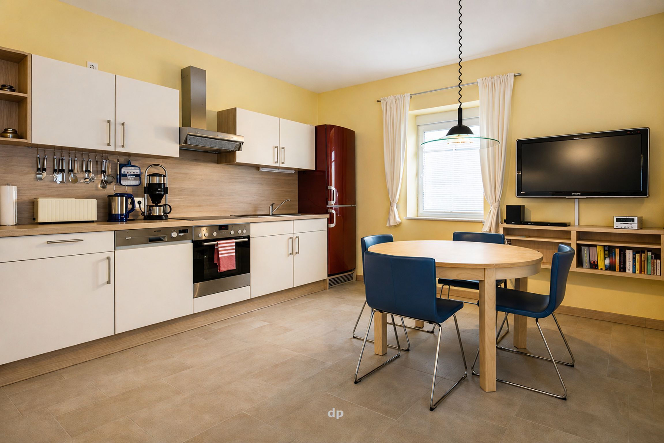 Fridge, oven, dishwasher