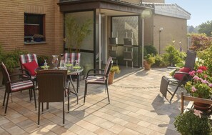 Outdoor dining - Nice apartment in Schieder-Schwalenberg (Schieder-Schwalenberg)