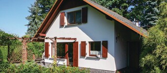 Beautiful home in Lengenfeld/Plohn