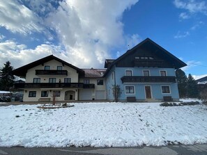 Exterior - Double Room 1 - Pension Herned ** (Mondsee)