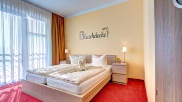 1 bedroom, in-room safe, travel crib, WiFi