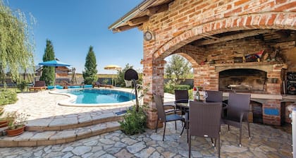 Impresionante casa en Ozalj con WiFi