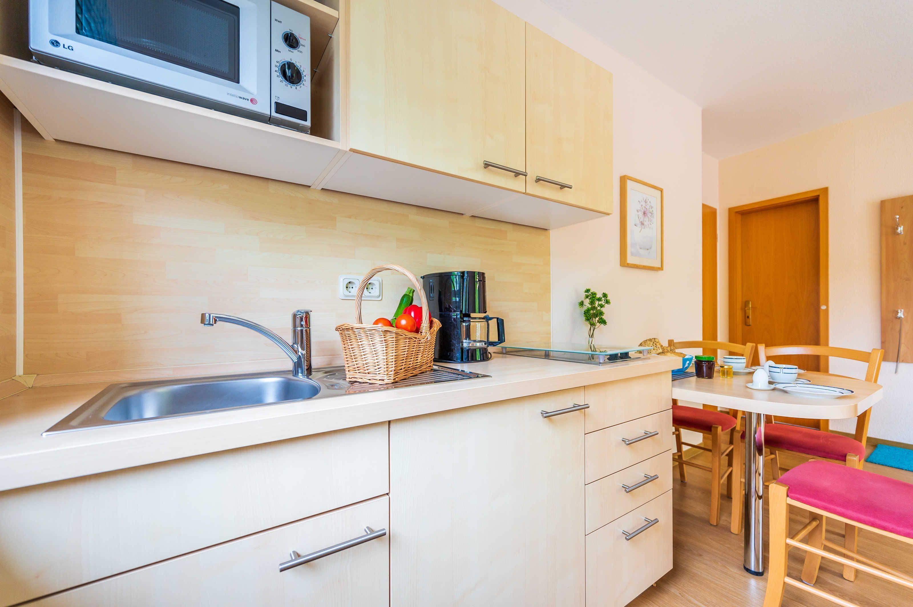 Køleskab, mikrobølgeovn