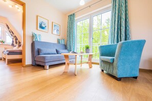 Unclassified image, 3 of 15, button