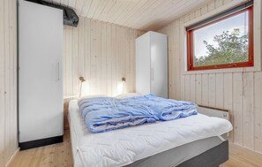 4 عدّة غرف نوم وسرير سفر وواي فاي مجانًا