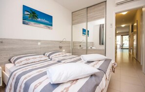 2 Schlafzimmer, Zimmersafe, kostenloses WLAN, Bettwäsche