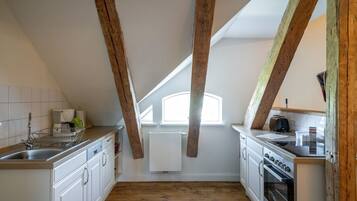 Fridge, oven, dishwasher, highchair