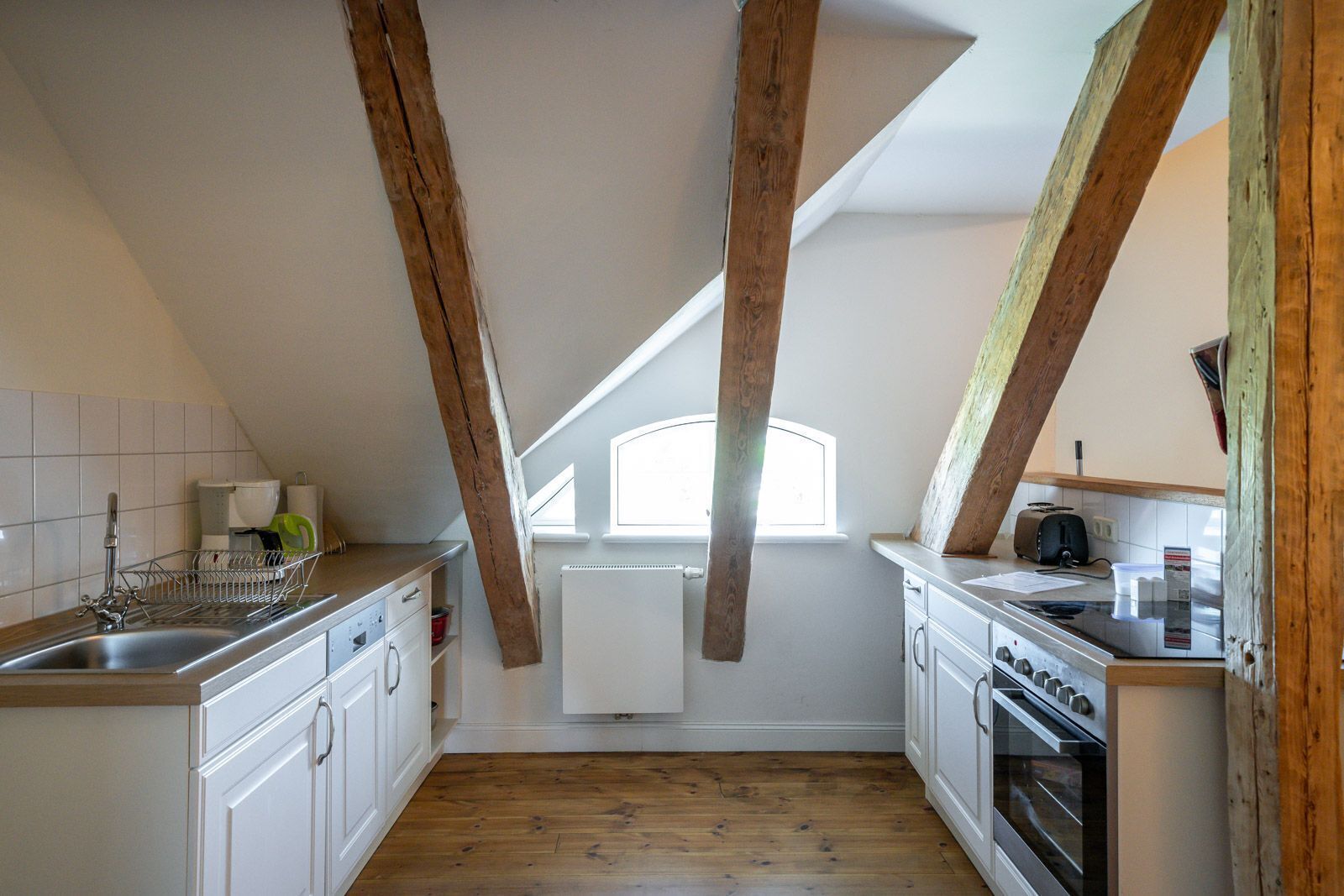 Fridge, oven, dishwasher, high chair