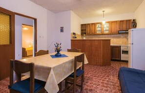 Dining - 3 bedroom cozy home in Potomje (Potomje)
