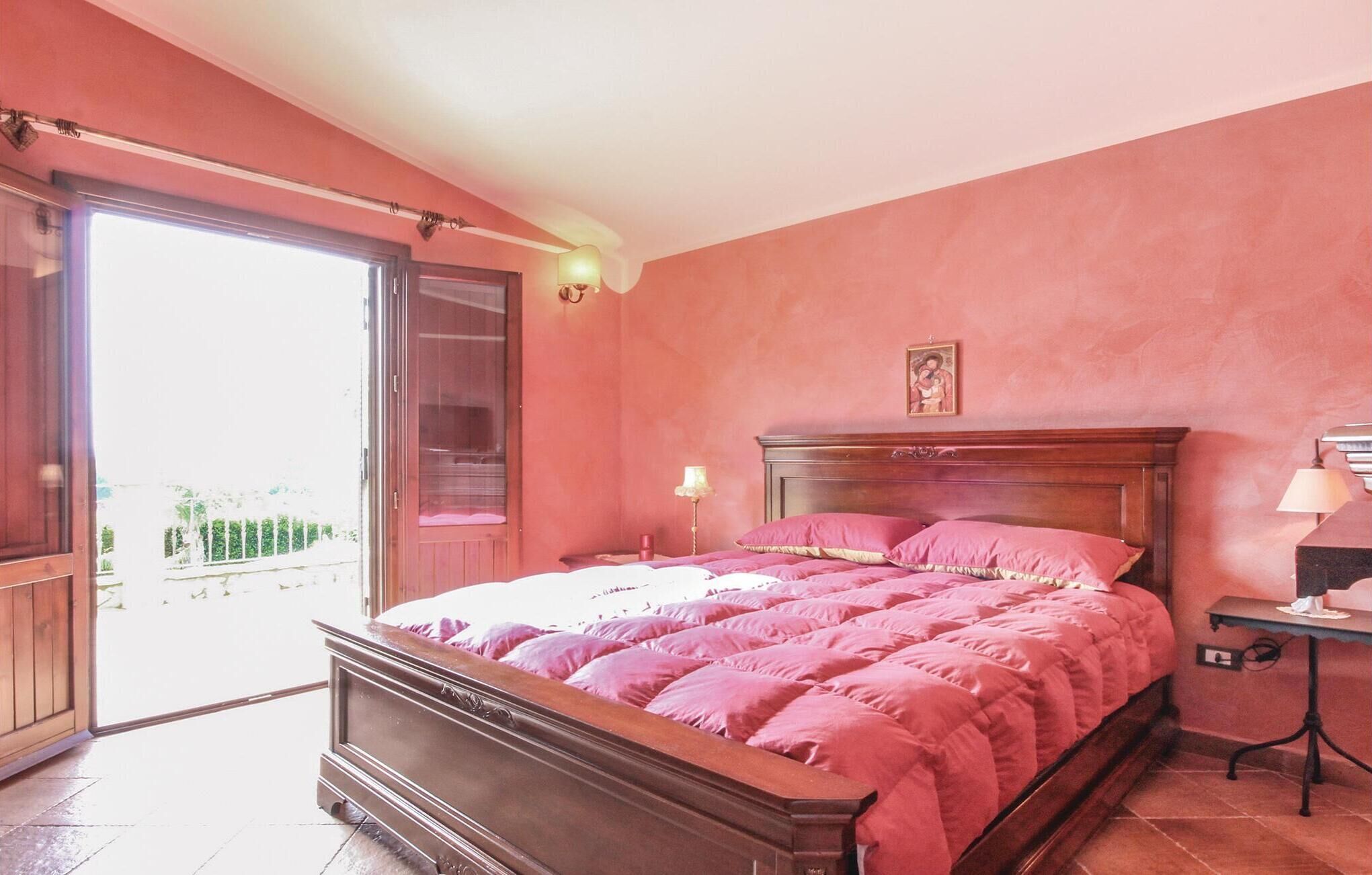 3 Schlafzimmer, Reisekinderbett, kostenloses WLAN, Bettwäsche