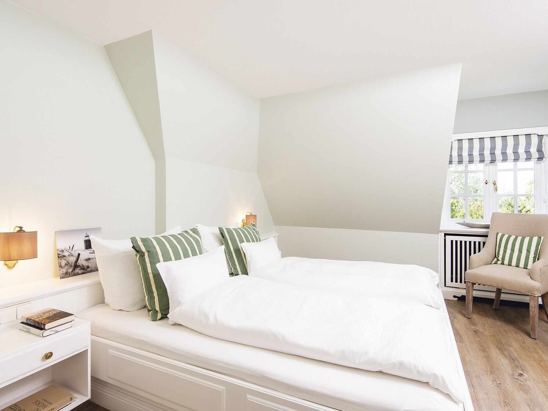 2 bedrooms, iron/ironing board, travel crib, WiFi