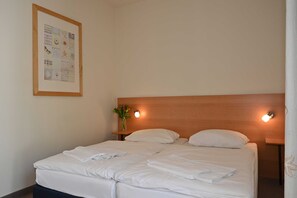 2 Schlafzimmer, Bügeleisen/Bügelbrett, Reisekinderbett, WLAN