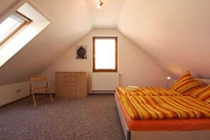 2 bedrooms, travel cot, WiFi, bed sheets - Apartment 2, ground floor + first floor, 2/3 rooms, Loddin - Apartments Wangemann Achterwasserblick (Loddin)