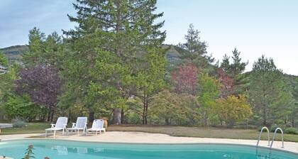 5 huoneen majoitusta La Bastidessa