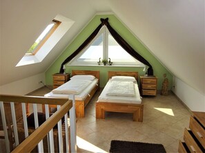 2 Schlafzimmer, Reisekinderbett, WLAN