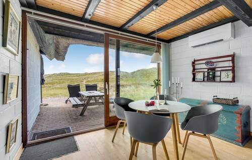 Beach front home in Hvide Sande with WiFi