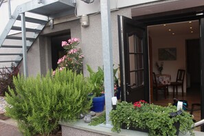 Imagen sin descripción, 4 de 33, botón