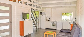 Cozy home in Mscice with WiFi