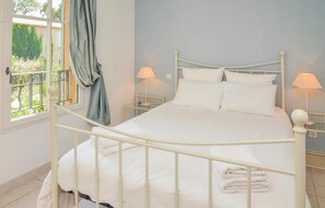 3 chambres, lit parapluie, Wi-Fi gratuit, draps fournis