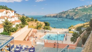 Unclassified image, 3 of 11, button - Gorgeous apartment in Cerbere with swimming pool (Cerbere)