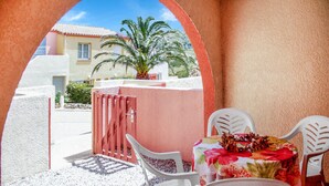 Unclassified image, 2 of 11, button - Gorgeous apartment in Cerbere with swimming pool (Cerbere)