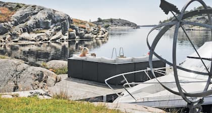 Stunning home in Flekkerøy with WiFi