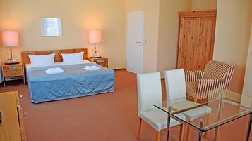 1 quarto, berço de viagem, Wi-Fi, roupa de cama