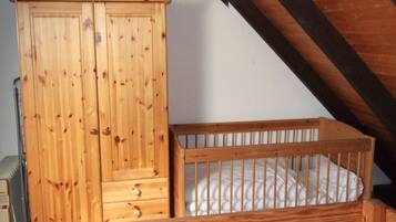2 Schlafzimmer, Reisekinderbett, WLAN