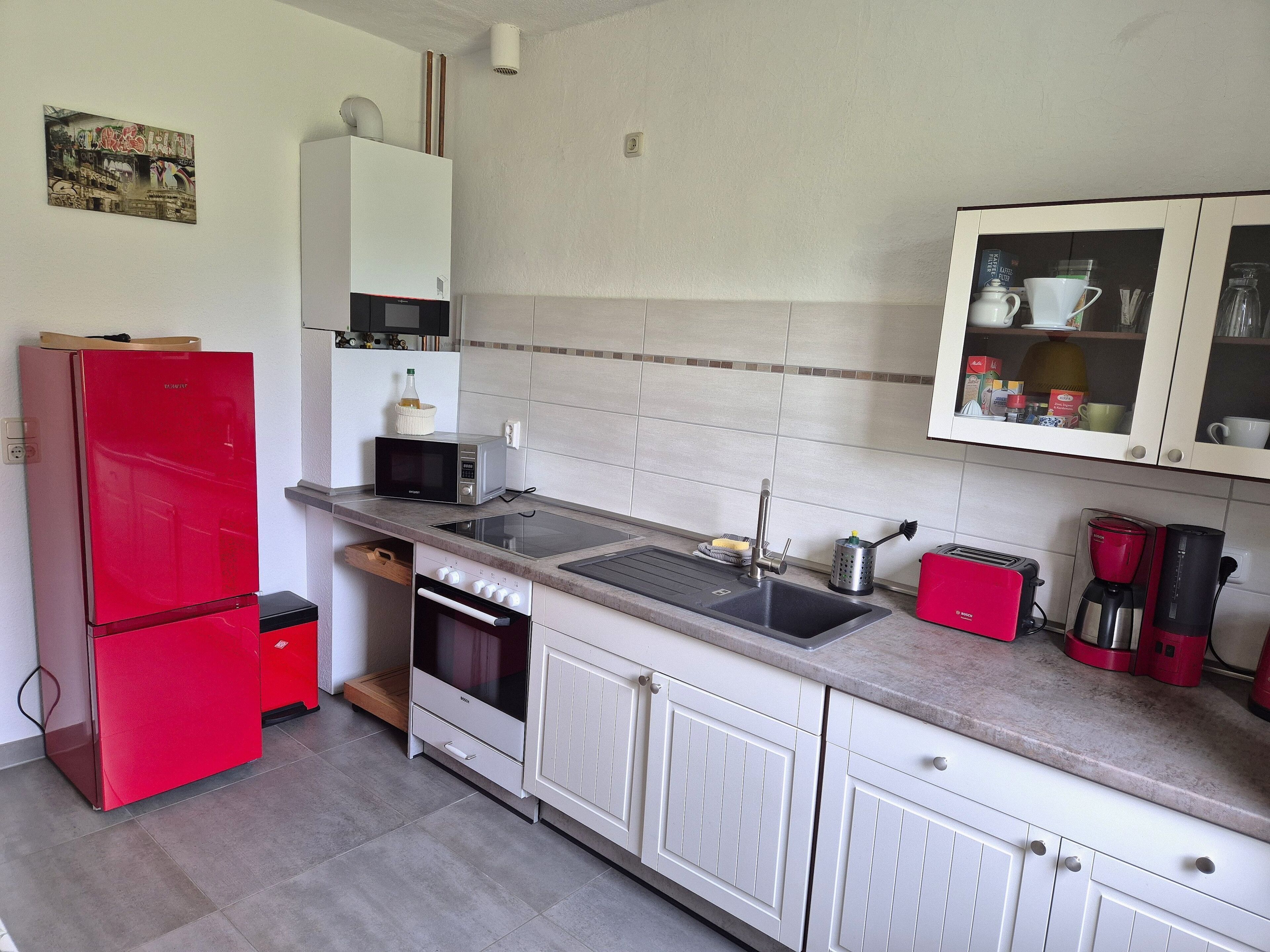 Macchina per tè/caffè, frigorifero, microonde, forno