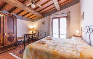 3 chambres, lit parapluie, Wi-Fi gratuit, draps fournis