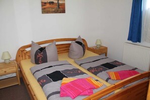 1 habitación, acceso a internet y ropa de cama 