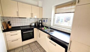 Unclassified image, 2 of 13, button - (95) 3-room apartment - apartment house Sanssouci (Kühlungsborn)