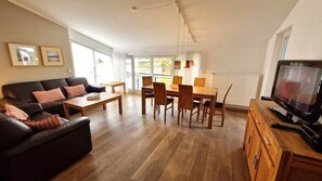 Unclassified image, 5 of 13, button - (95) 3-room apartment - apartment house Sanssouci (Kühlungsborn)