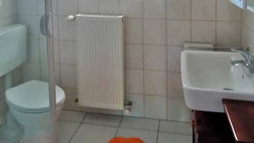 Shower, towels