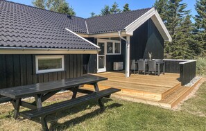 Ulkoruokailutilat