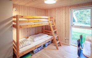 4 Schlafzimmer, Reisekinderbett, kostenloses WLAN