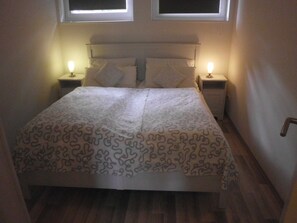 2 Schlafzimmer, Reisekinderbett, WLAN