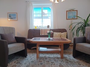 Interior - By the sea starboard - ID 46185 - By the sea - starboard (Wustrow)
