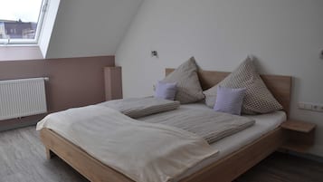 2 bedrooms, WiFi, bed sheets