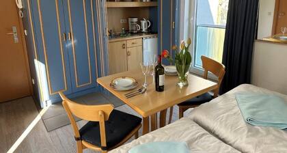 (280) 1- Raum- Appartement - Appartementanlage Yachthafenresidenz