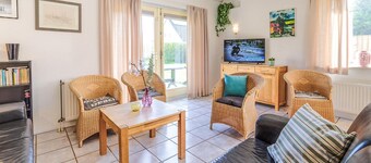 Lovely home in Wemeldinge with WiFi