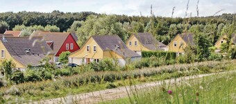 Lovely home in Wemeldinge with WiFi