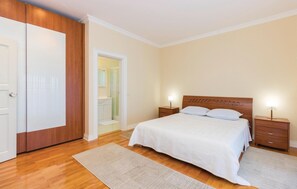 2 bedrooms, free WiFi, bed sheets - Gorgeous apartment in Kali with WiFi (Kali)