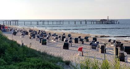 Villa Romantica Gartenwohnung, 300 m zur Ostsee, WLAN - Villa Romantica