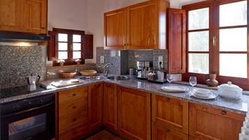 Frigorifero, forno, lavastoviglie